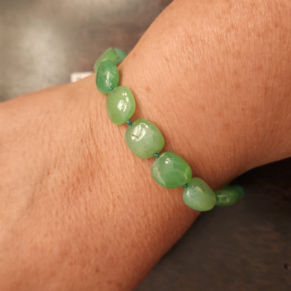 Crosopire stone bracelet